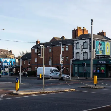 Centre D1 - 2 Bedroom Spacious Modern Duplex House