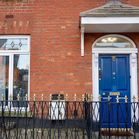 Centre D1 - 2 Bedroom Spacious Modern Duplex House Apartament Dublin