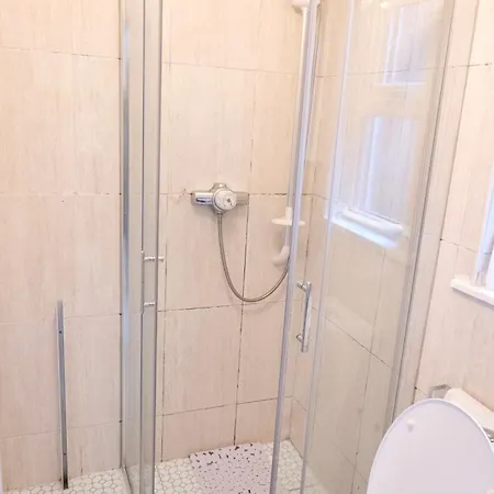 Centre D1 - 2 Bedroom Spacious Modern Duplex House * Dublin