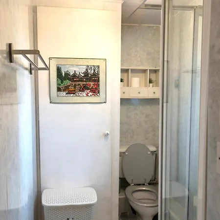 Centre D1 - 2 Bedroom Spacious Modern Duplex House * Dublin