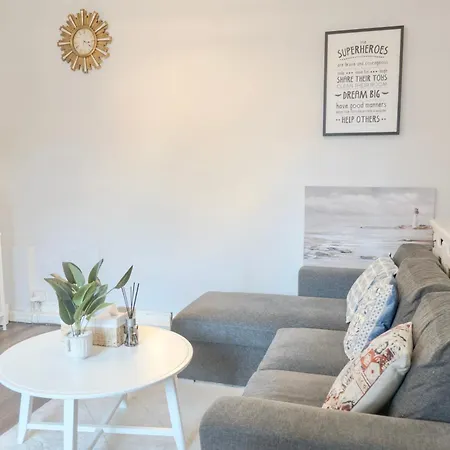 Centre D1 - 2 Bedroom Spacious Modern Duplex House Apartament Dublin