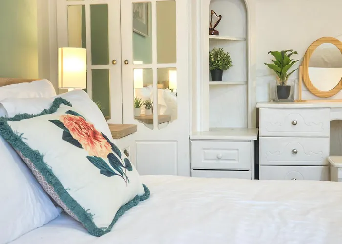 Centre D1 - 2 Bedroom Spacious Modern Duplex House Dublin