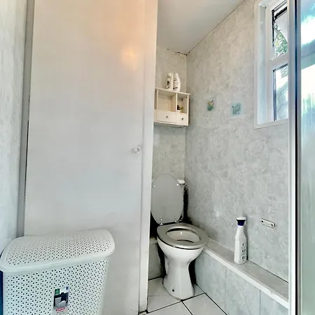 Centre D1 - 2 Bedroom Spacious Modern Duplex House *