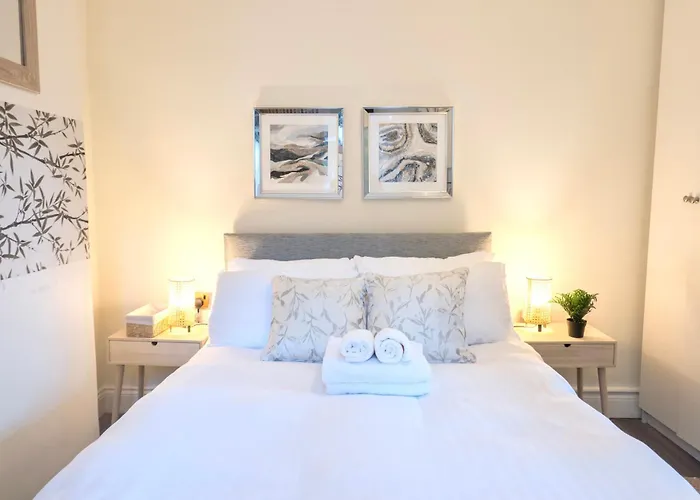 Centre D1 - 2 Bedroom Spacious Modern Duplex House